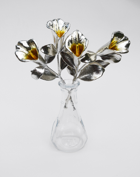 Silver Covered Lilly Gift